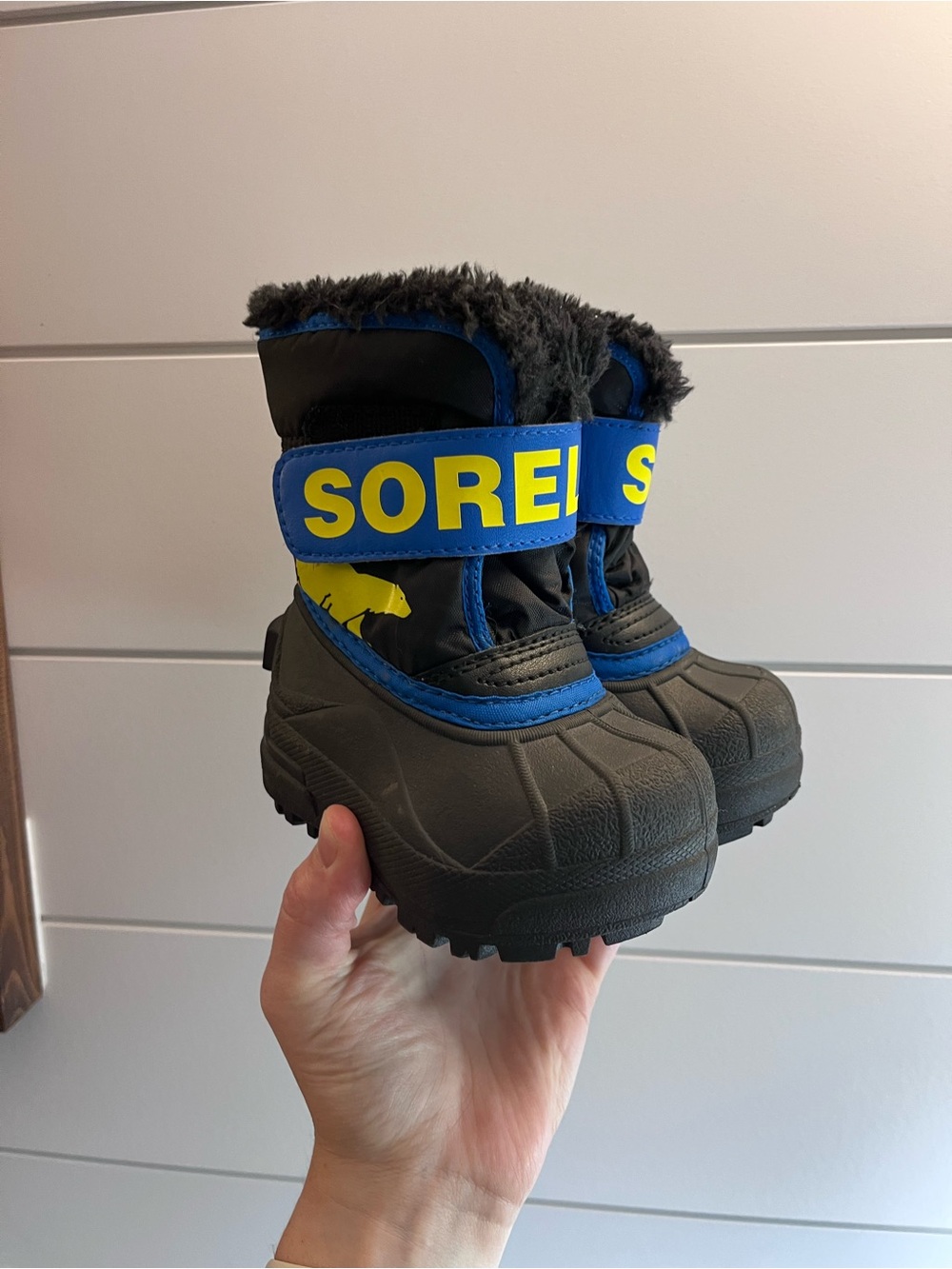 Sorel toddler baby snow boots size 4